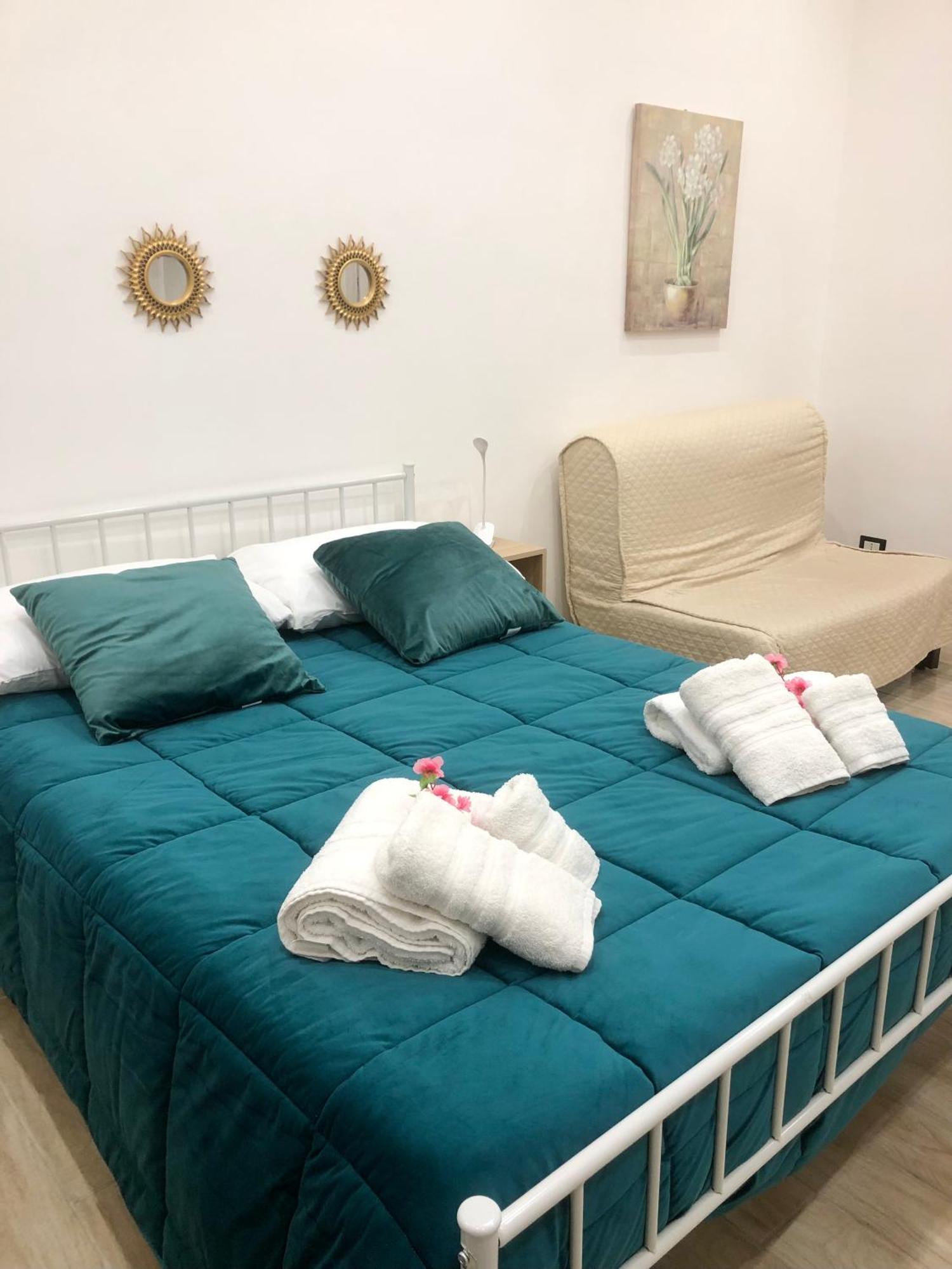 Casa Kiro Apartment Наполи Екстериор снимка